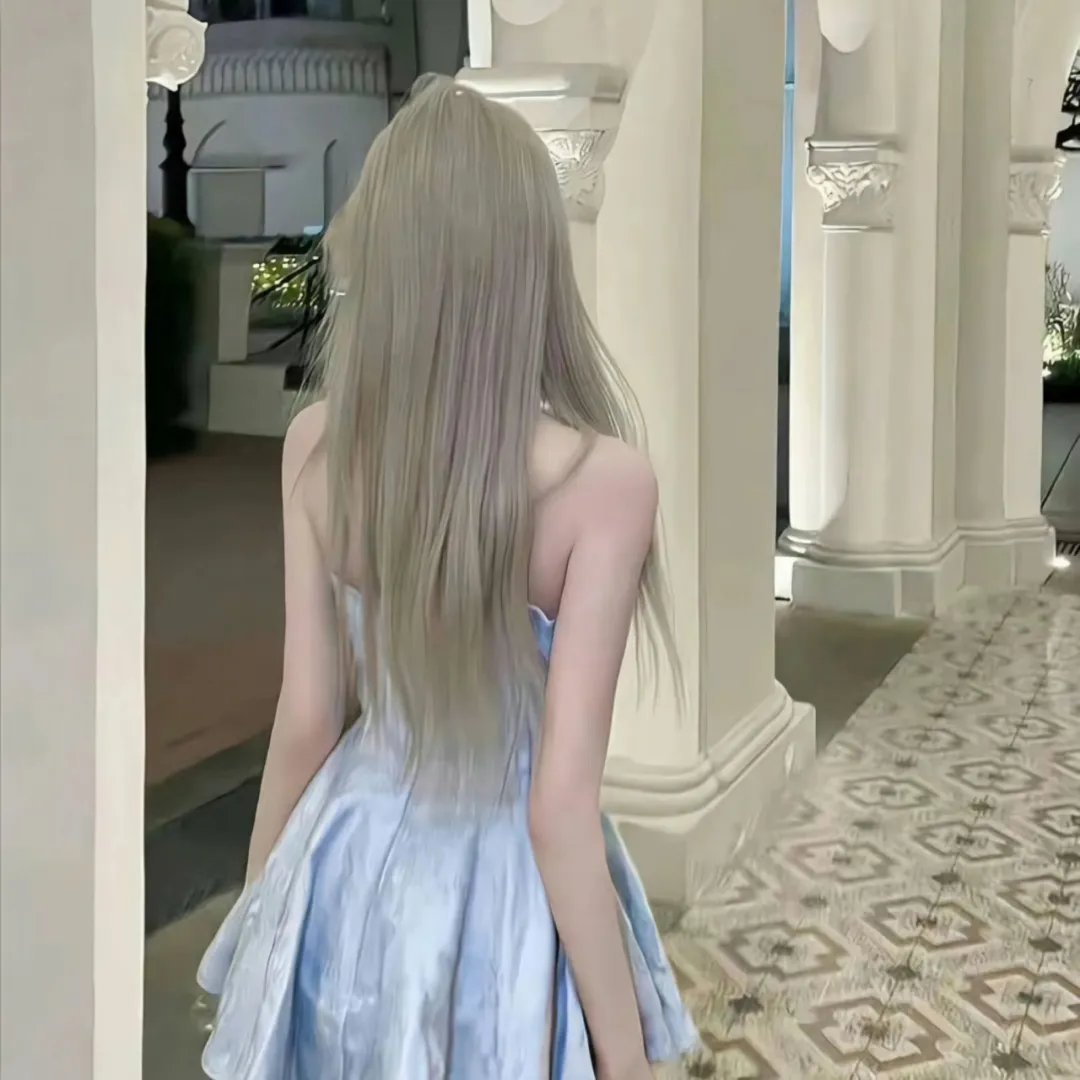 可爱小小姐